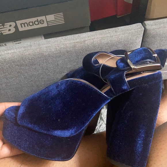 Navy velvet platform sandals